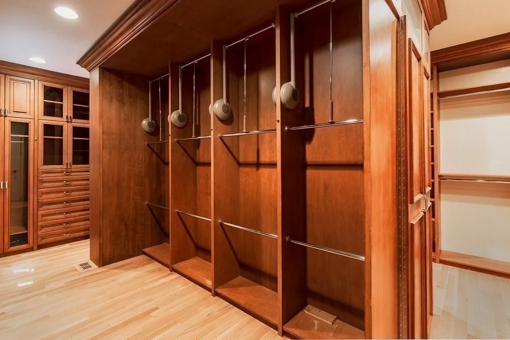 4 bed, 4+ bath apartment for rent at 132 Yarmouth Rd, Chestnut Hill — photo 16 of 22