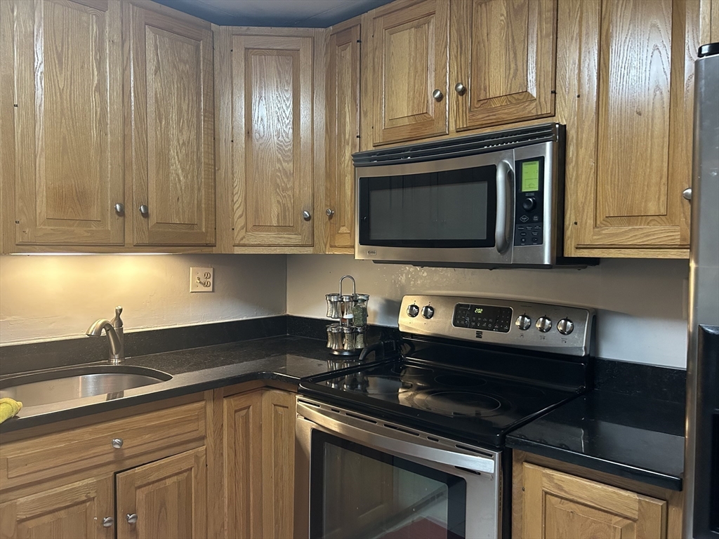 1 bed, 1 bath apartment for rent at 1321 Worcester Rd Unit 208, Framingham — photo 8 of 23