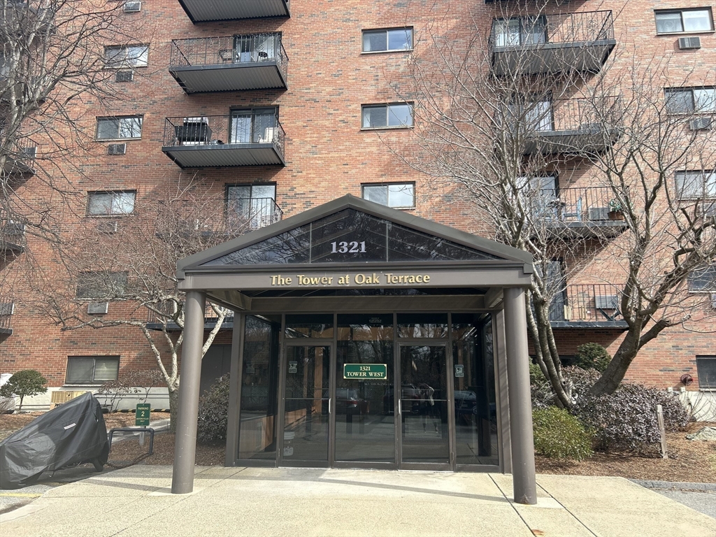 1 bed, 1 bath apartment for rent at 1321 Worcester Rd Unit 208, Framingham — photo 1 of 23
