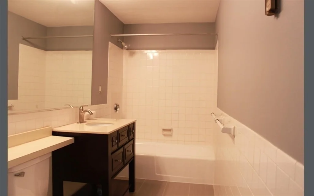 1 bed, 1 bath apartment for rent at 1321 Worcester Rd Unit 405, Framingham — photo 6 of 11