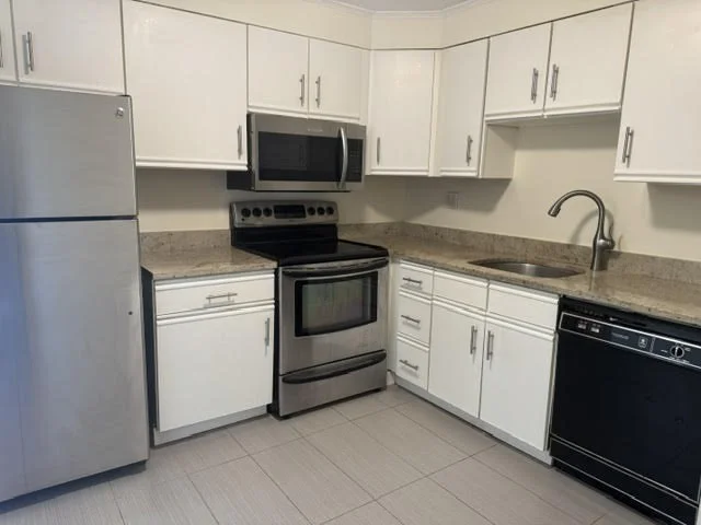 1 bed, 1 bath apartment for rent at 1321 Worcester Rd Unit 405, Framingham — photo 1 of 11
