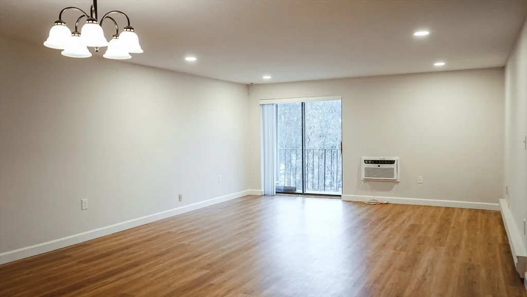 1 bed, 1 bath apartment for rent at 1321 Worcester Rd Unit 501, Framingham — photo 2 of 17