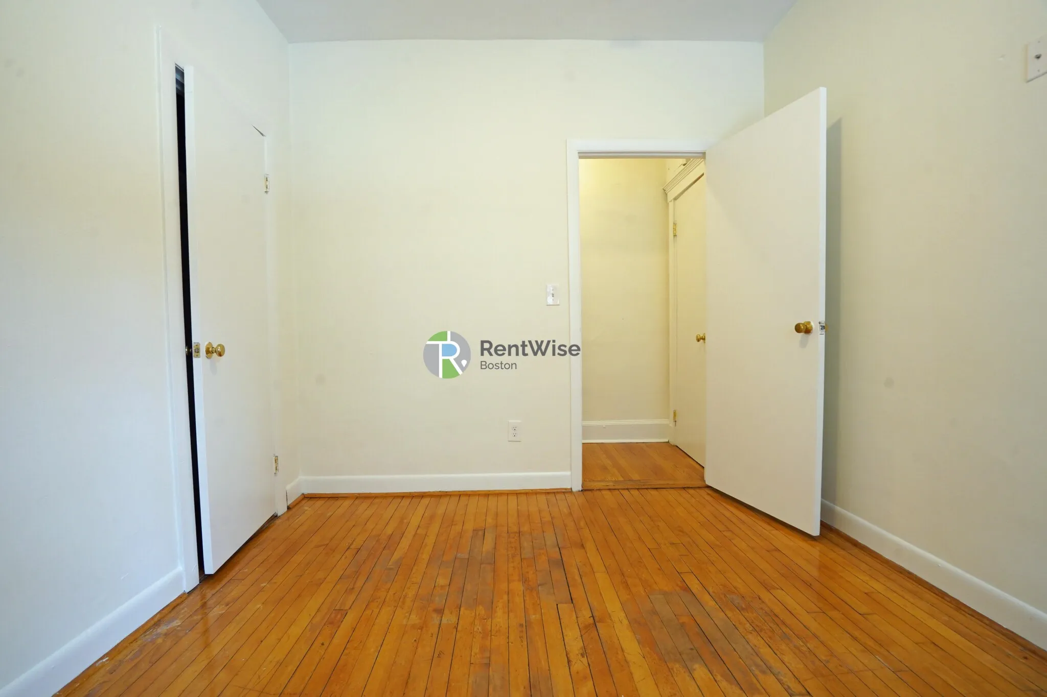 2 bed, 1 bath apartment for rent at 1322 Commonwealth Ave Unit 1, Brighton — photo 14 of 16
