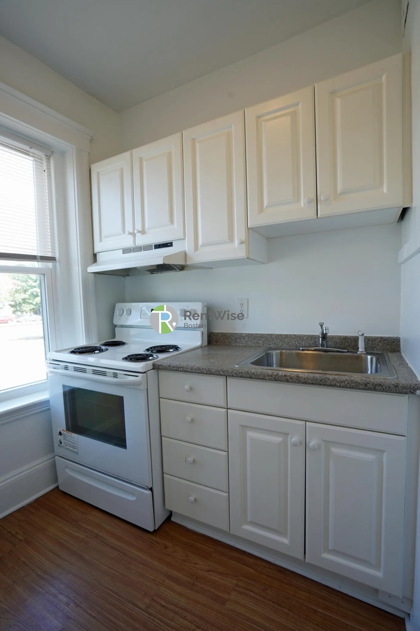 2 bed, 1 bath apartment for rent at 1322 Commonwealth Ave Unit 1, Brighton — photo 6 of 16