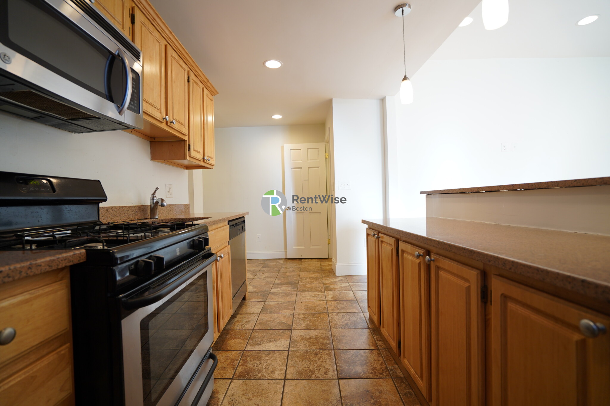 1 bed, 1 bath apartment for rent at 1322 Commonwealth Ave Unit 3A, Brighton — photo 8 of 17