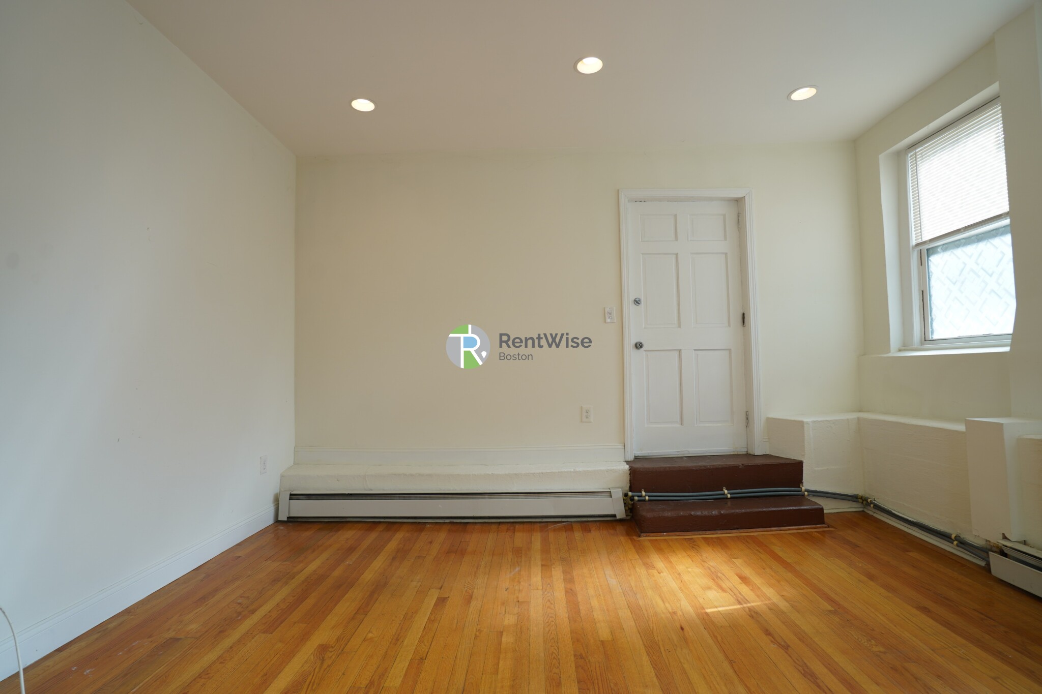 1 bed, 1 bath apartment for rent at 1322 Commonwealth Ave Unit 3A, Brighton — photo 5 of 17
