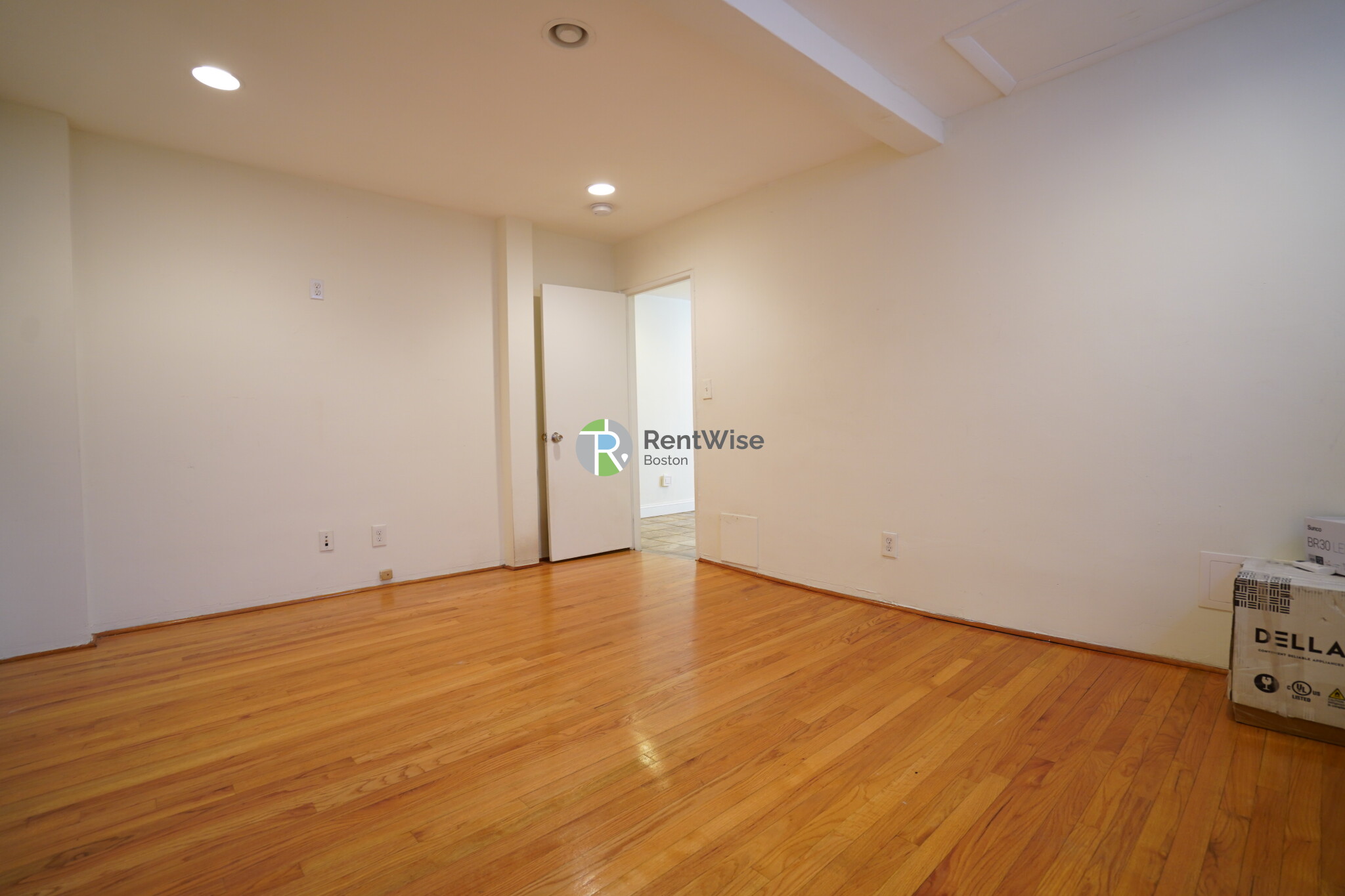 1 bed, 1 bath apartment for rent at 1322 Commonwealth Ave Unit 3A, Brighton — photo 14 of 17