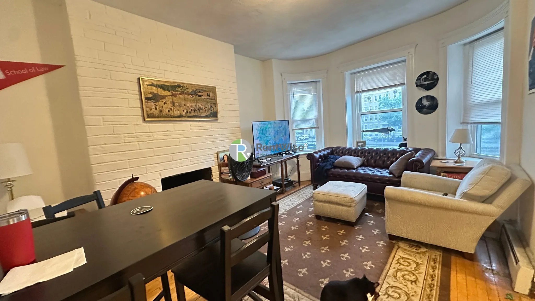 2 bed, 1 bath apartment for rent at 1322 Commonwealth Ave Unit 5, Brighton — photo 2 of 10