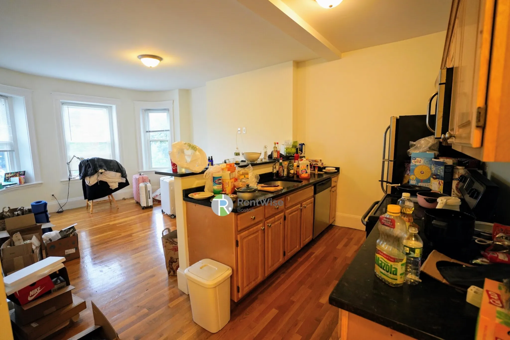 2 bed, 1 bath apartment for rent at 1322 Commonwealth Ave Unit 6, Brighton — photo 3 of 15