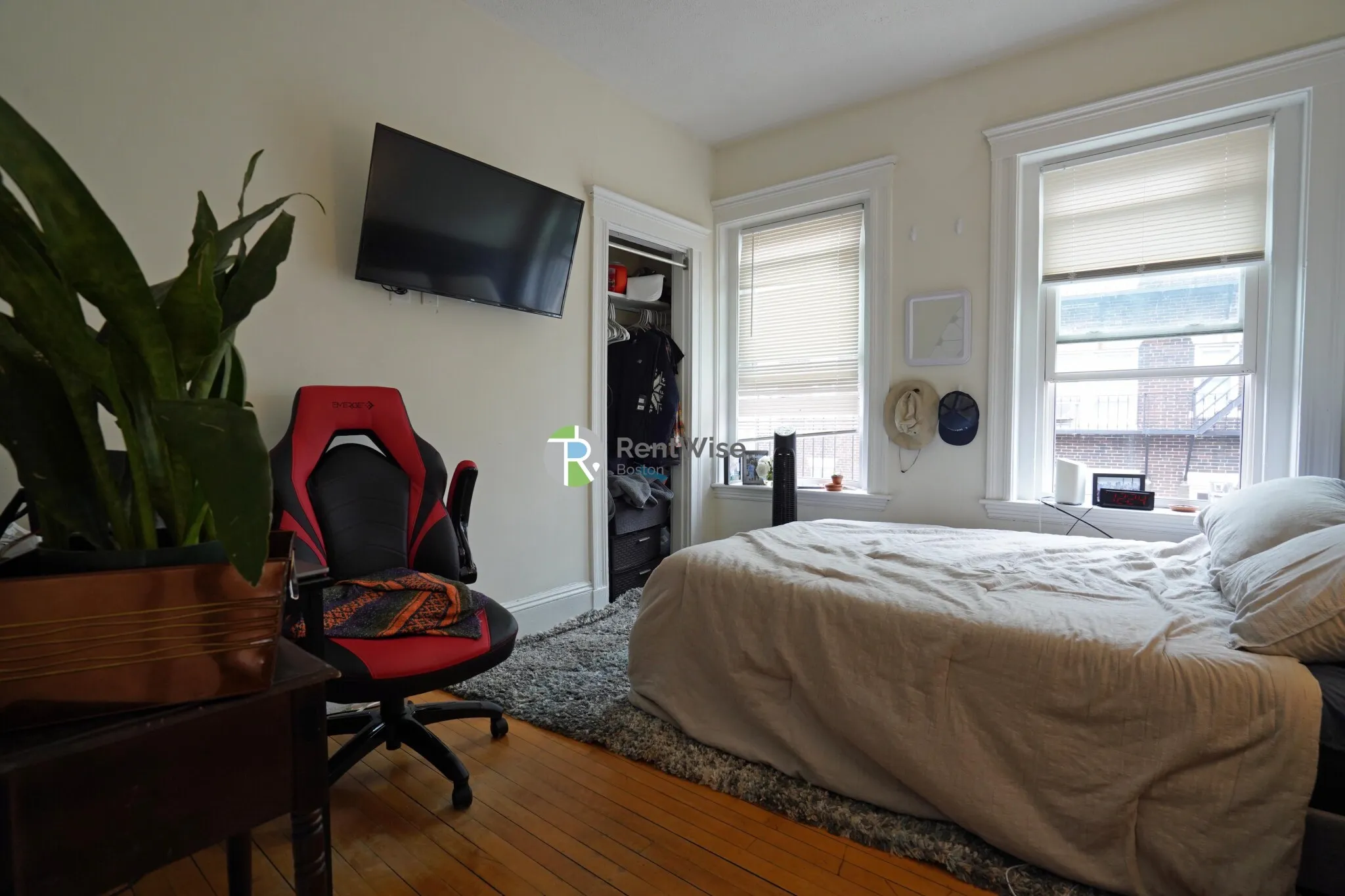 2 bed, 1 bath apartment for rent at 1322 Commonwealth Ave Unit 9-1, Brighton — photo 6 of 12