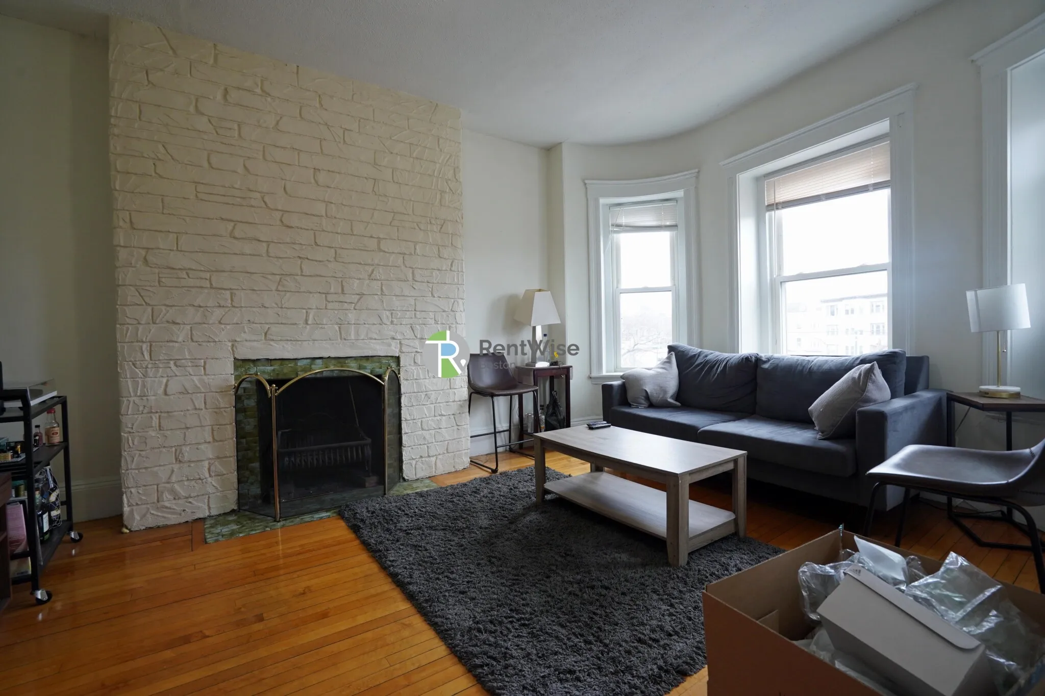 2 bed, 1 bath apartment for rent at 1322 Commonwealth Ave Unit 9-1, Brighton