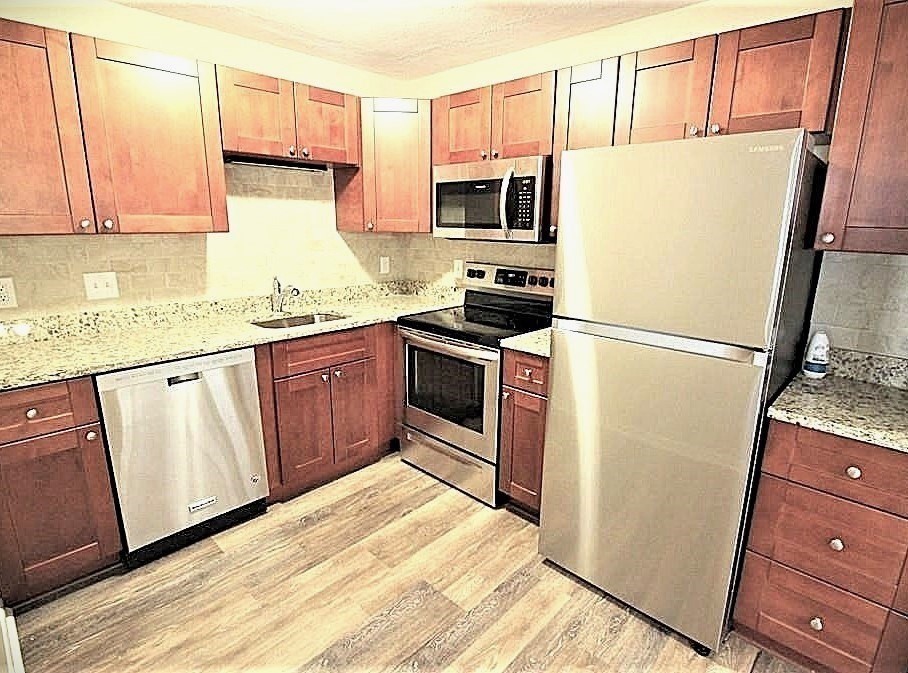 1 bed, 1 bath apartment for rent at 1323 Worcester Rd Unit E7, Framingham — photo 3 of 23