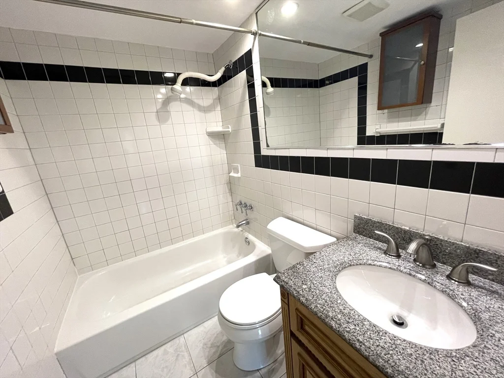 2 bed, 1 bath apartment for rent at 1323 Worcester Rd Unit H8, Framingham — photo 13 of 21