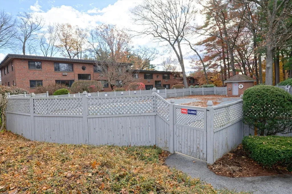 2 bed, 1 bath apartment for rent at 1325 Worcester Rd Unit A2, Framingham — photo 16 of 19