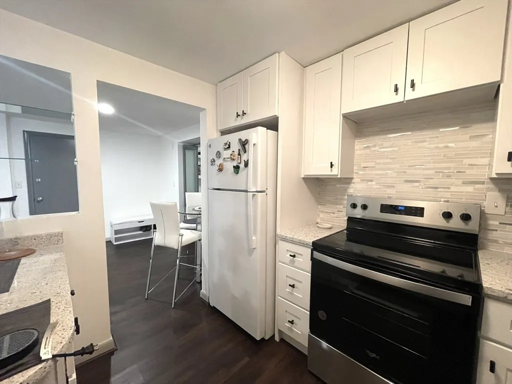 1 bed, 1 bath apartment for rent at 1325 Worcester Rd Unit C3, Framingham — photo 10 of 27