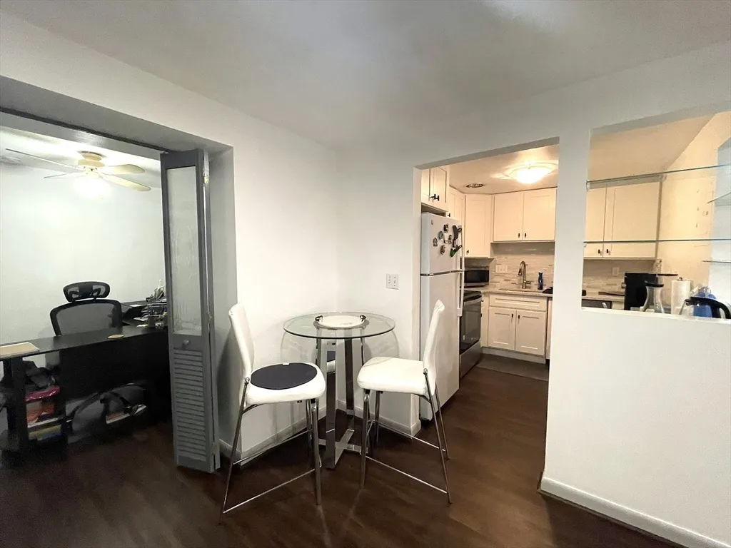 1 bed, 1 bath apartment for rent at 1325 Worcester Rd Unit C3, Framingham — photo 7 of 27