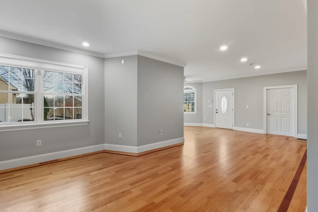 2 bed, 2 bath apartment for rent at 1327 Liberty Unit 2, Braintree — photo 6 of 20