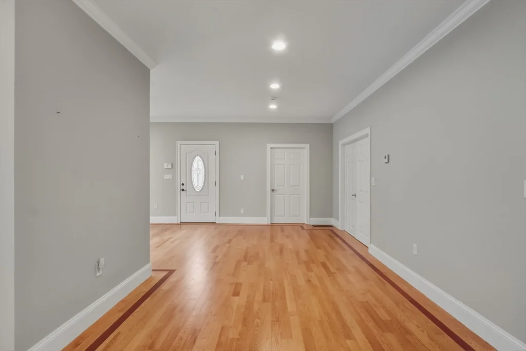 2 bed, 2 bath apartment for rent at 1327 Liberty Unit 2, Braintree — photo 5 of 20