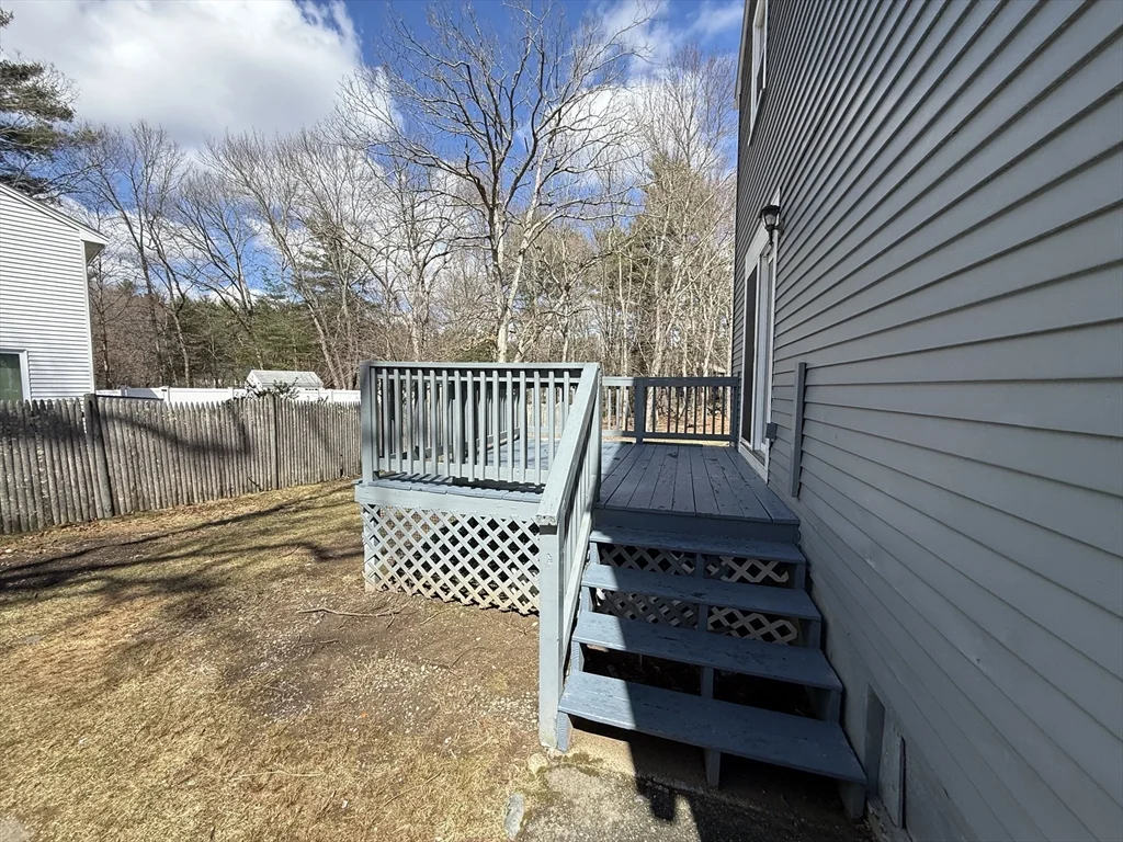 3 bed, 1 bath apartment for rent at 1328 East St Unit 0, Mansfield — photo 10 of 30