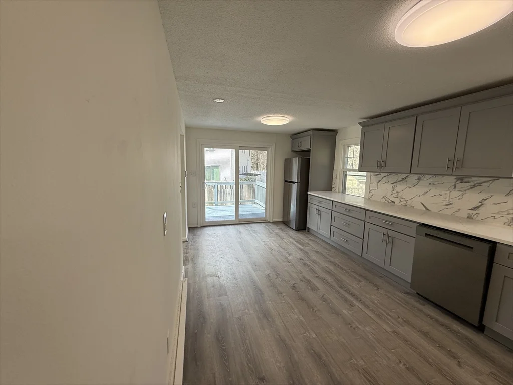 3 bed, 1 bath apartment for rent at 1328 East St Unit 0, Mansfield — photo 7 of 30