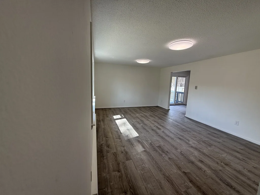 3 bed, 1 bath apartment for rent at 1328 East St Unit 0, Mansfield — photo 2 of 30