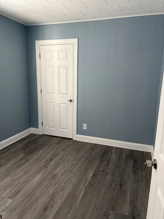 3 bed, 1 bath apartment for rent at 1328 South Main Unit 3 W, Fall River — photo 5 of 6