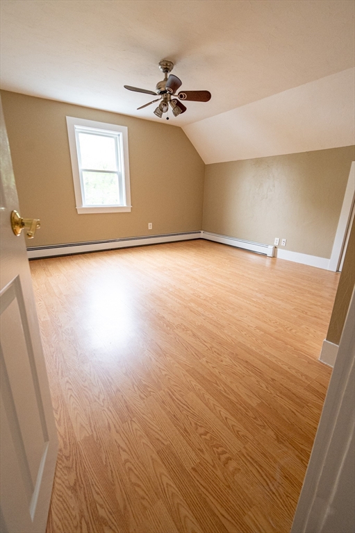 3 bed, 1 bath apartment for rent at 132b Cedar St Unit 3, Haverhill — photo 4 of 17