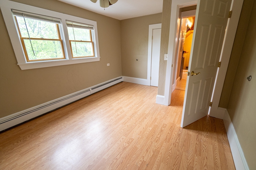 3 bed, 1 bath apartment for rent at 132b Cedar St Unit 3, Haverhill — photo 11 of 17