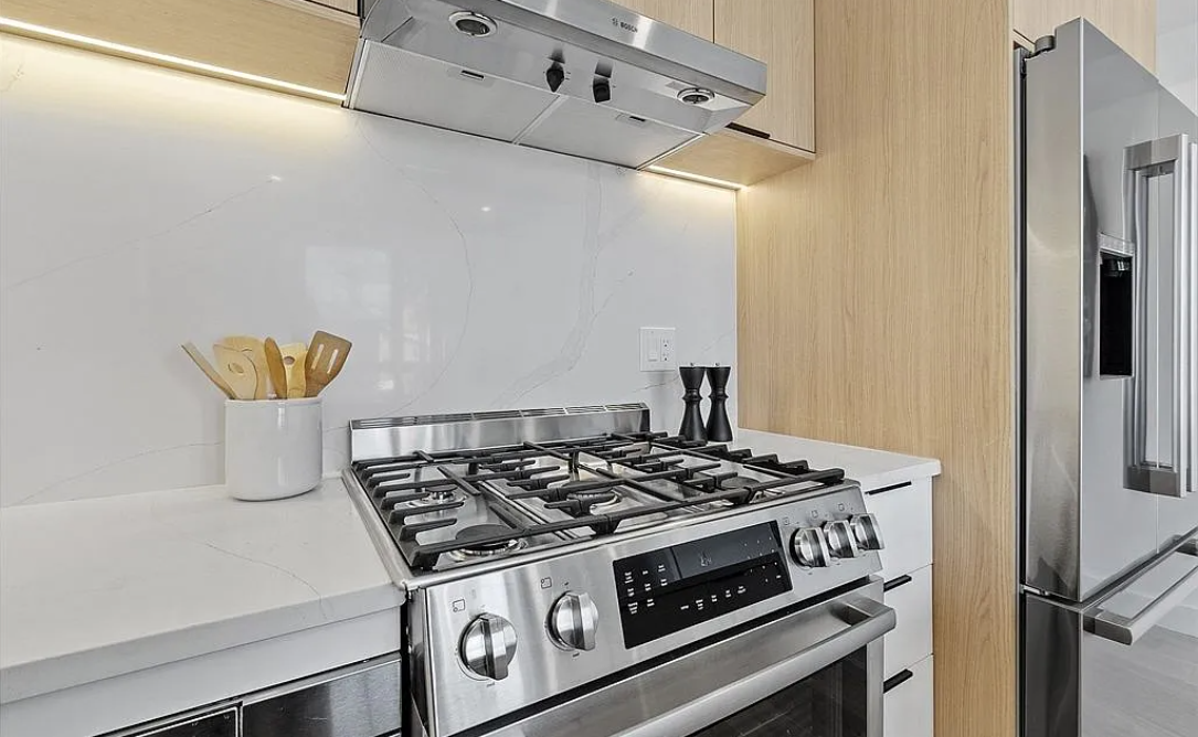 2 bed, 2 bath apartment for rent at 133 5th St Unit 4, East Cambridge — photo 7 of 16