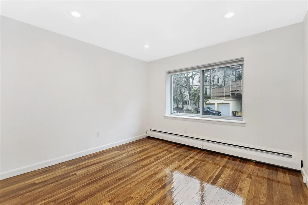 2 bed, 1 bath apartment for rent at 133 Beaconsfield Rd Unit 25, Brookline — photo 8 of 10