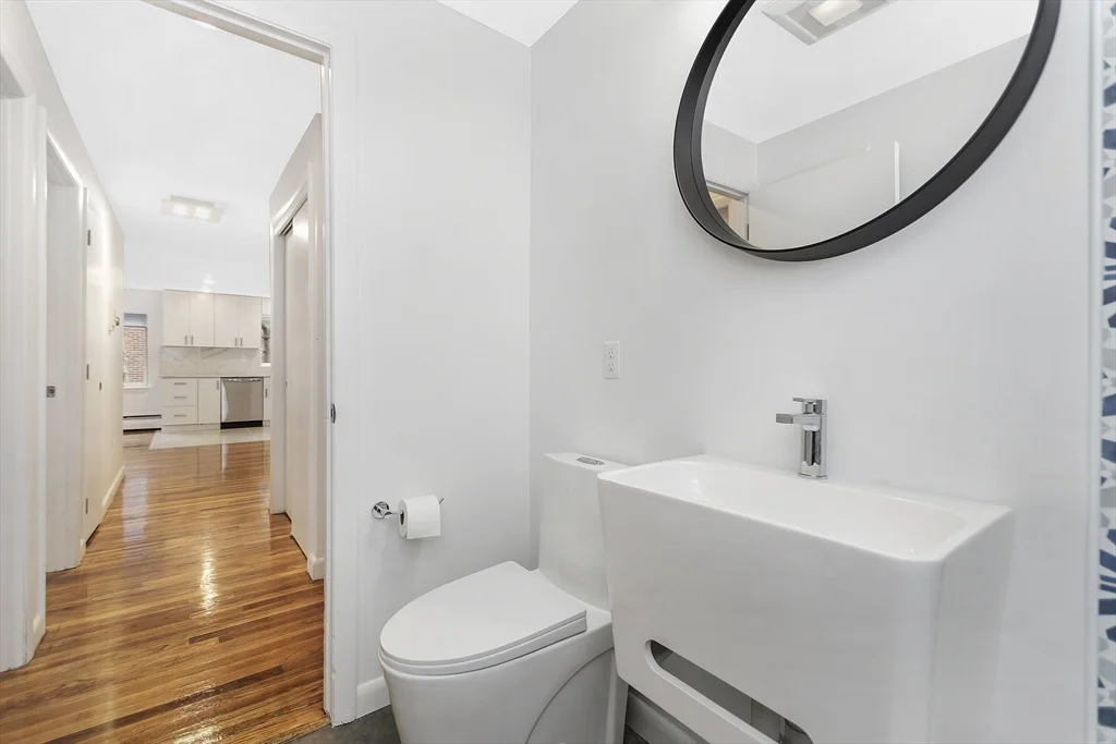 2 bed, 1 bath apartment for rent at 133 Beaconsfield Rd Unit 25, Brookline — photo 5 of 10