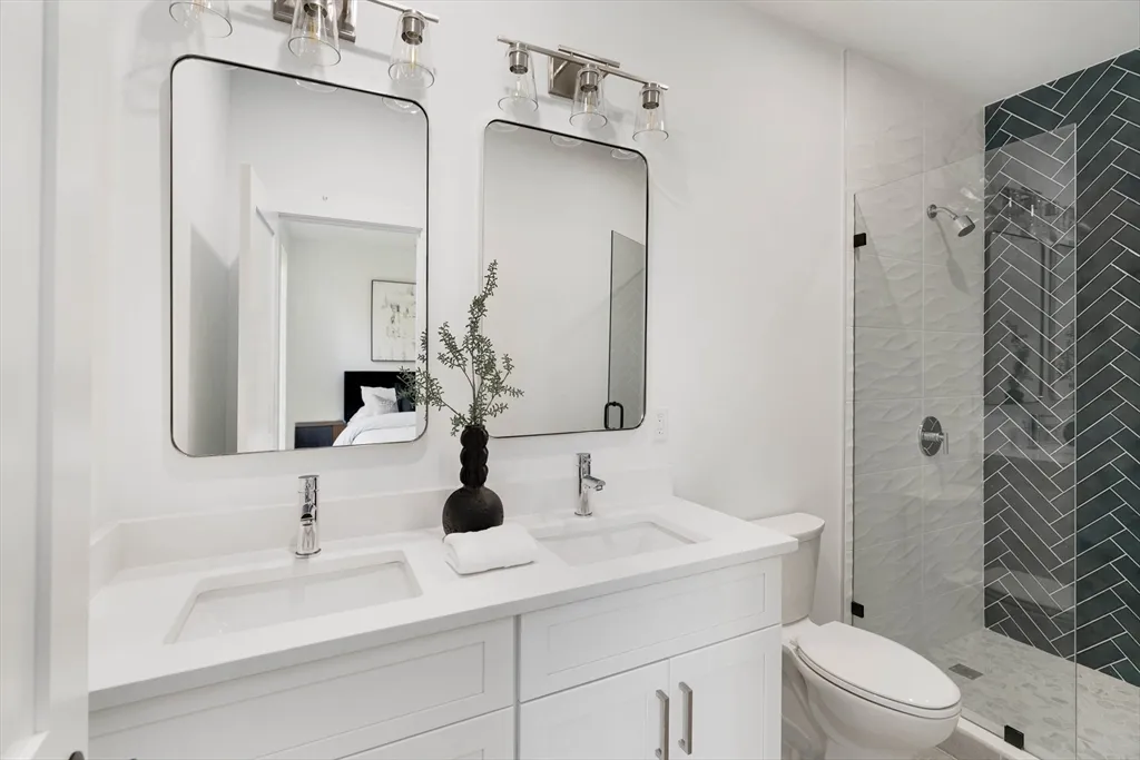 2 bed, 2 bath apartment for rent at 133 Boardman St Unit 3, East Boston — photo 9 of 33