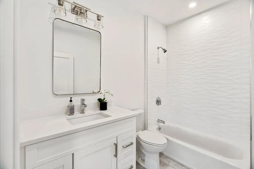 2 bed, 2 bath apartment for rent at 133 Boardman St Unit 3, East Boston — photo 13 of 33