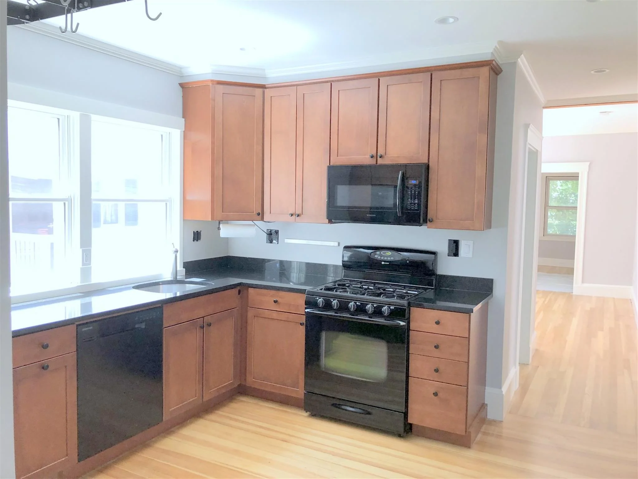2.5 bed, 1 bath apartment for rent at 133 Boston Ave Unit 1, Powder House Square — photo 1 of 10