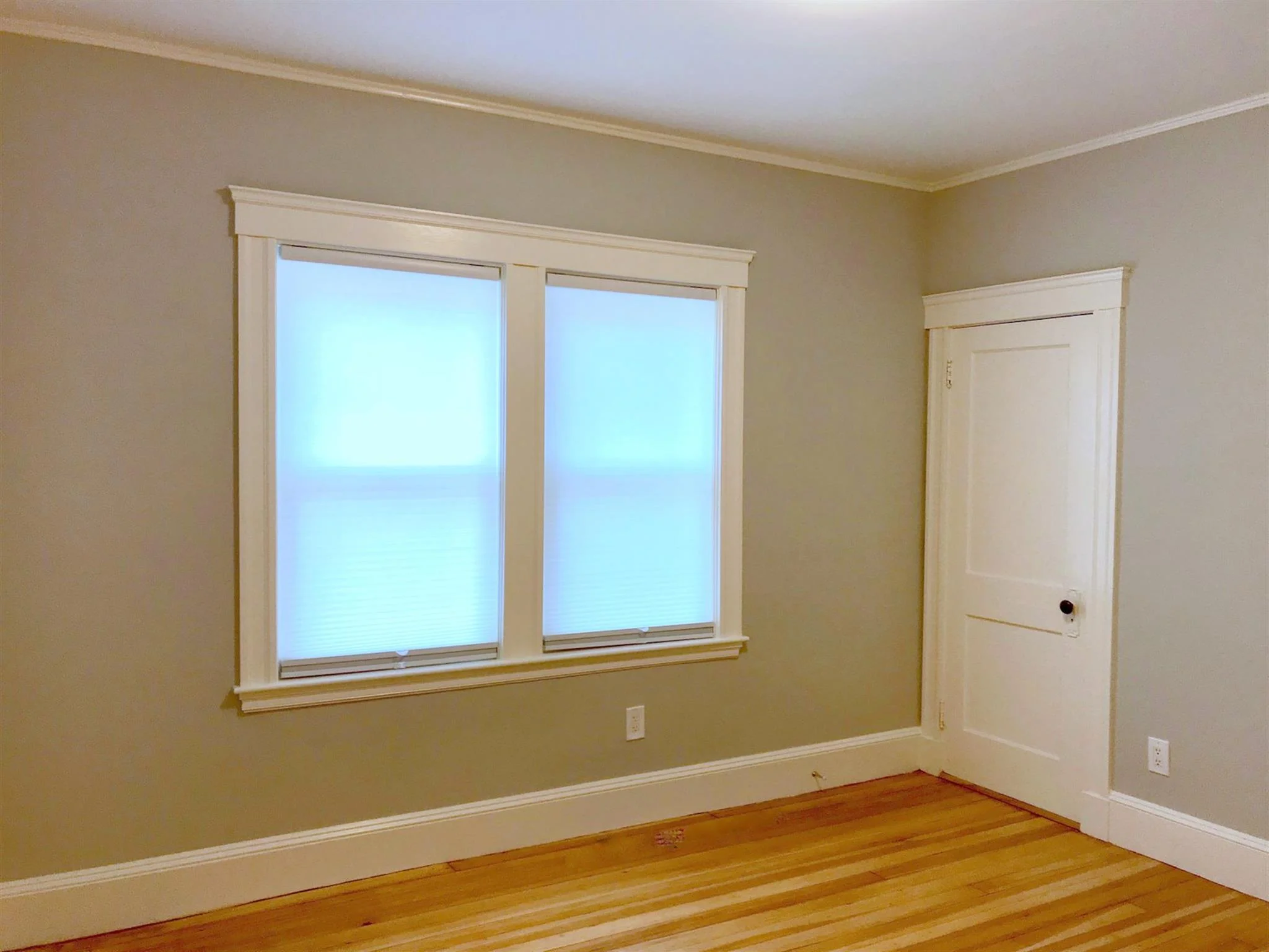 2.5 bed, 1 bath apartment for rent at 133 Boston Ave Unit 1, Powder House Square — photo 6 of 10