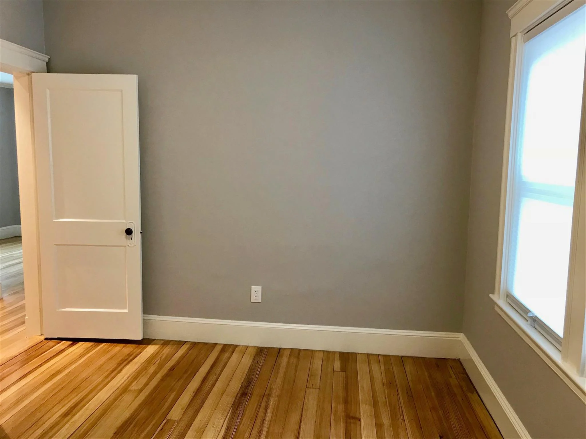 2.5 bed, 1 bath apartment for rent at 133 Boston Ave Unit 1, Powder House Square — photo 7 of 10