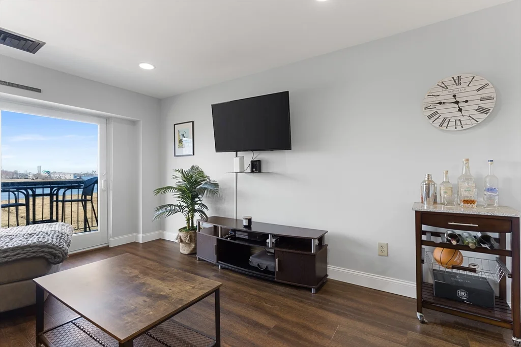 1 bed, 1 bath apartment for rent at 133 Commander Shea Blvd Unit 407, Quincy — photo 11 of 27