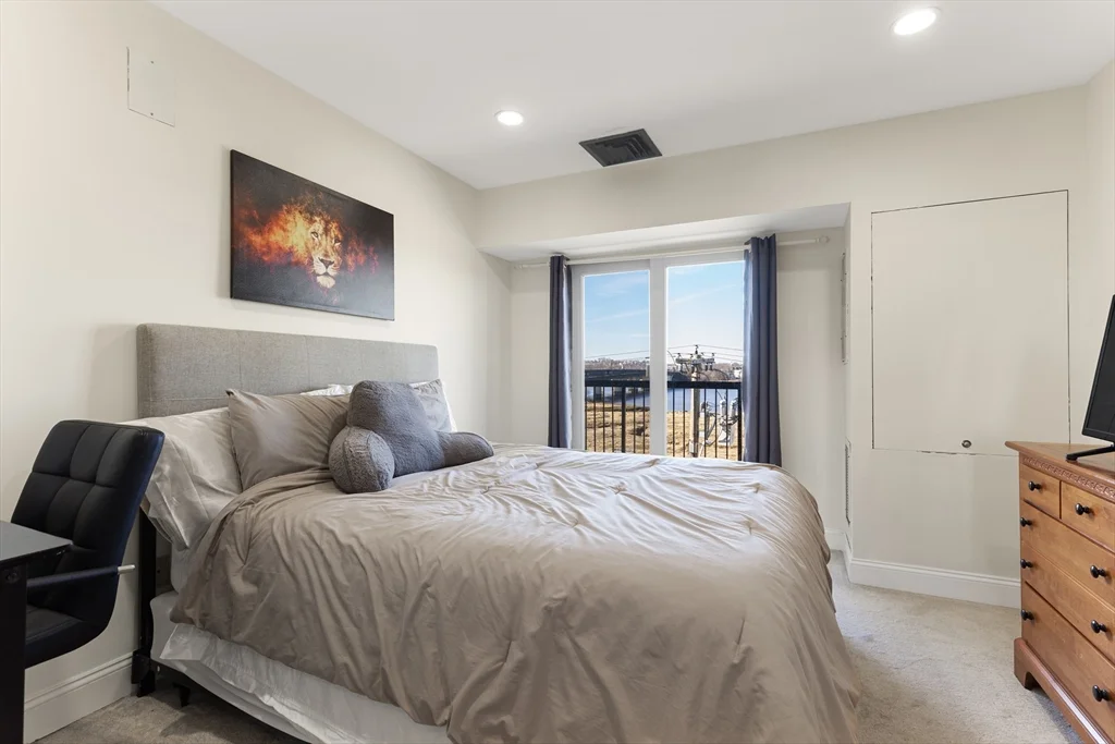 1 bed, 1 bath apartment for rent at 133 Commander Shea Blvd Unit 407, Quincy — photo 12 of 27