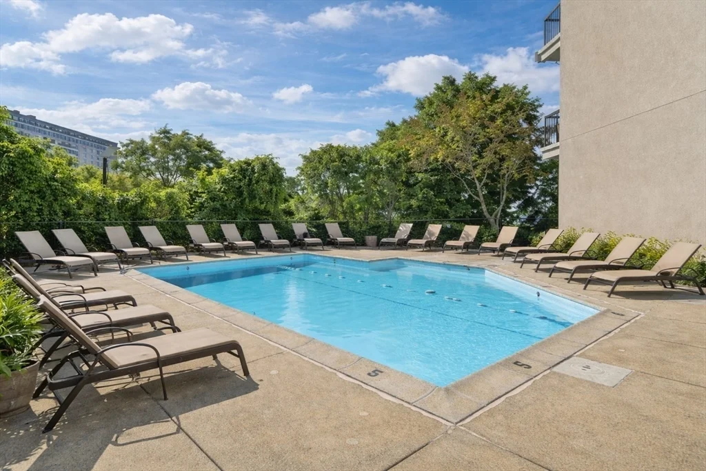 1 bed, 1 bath apartment for rent at 133 Commander Shea Blvd Unit 502, Quincy — photo 10 of 12