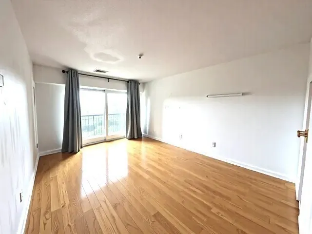 1 bed, 1 bath apartment for rent at 133 Commander Shea Blvd Unit 502, Quincy — photo 4 of 8
