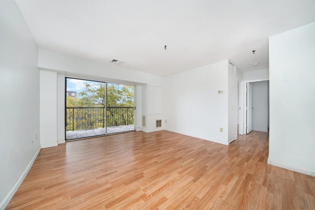 2 bed, 1 bath apartment for rent at 133 Commander Shea Blvd Unit 505, Quincy — photo 6 of 15