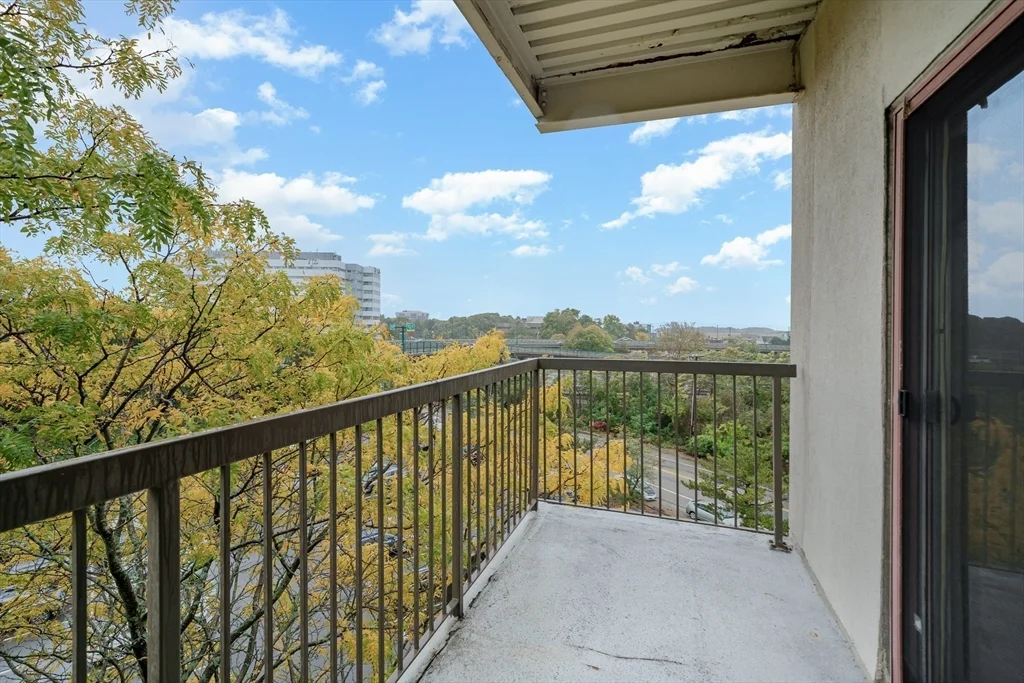2 bed, 1 bath apartment for rent at 133 Commander Shea Blvd Unit 505, Quincy — photo 14 of 15
