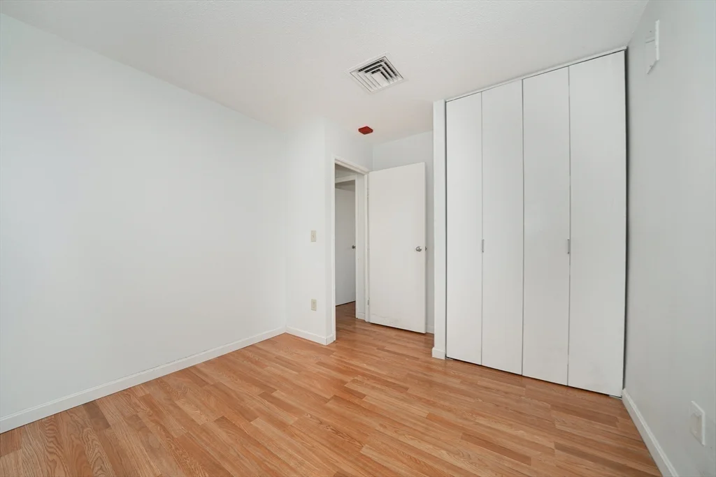 2 bed, 1 bath apartment for rent at 133 Commander Shea Blvd Unit 505, Quincy — photo 12 of 15