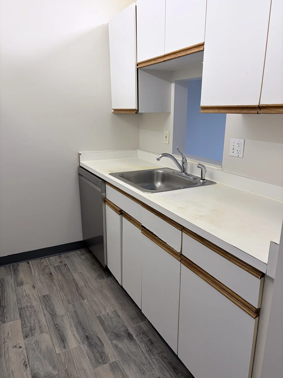 2 bed, 1 bath apartment for rent at 133 Commander Shea Blvd Unit 605, Quincy — photo 8 of 13