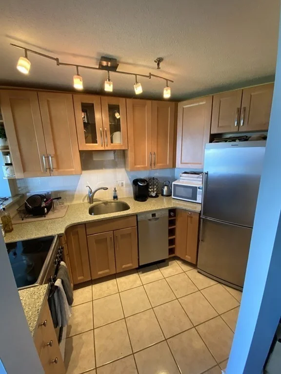 1 bed, 1 bath apartment for rent at 133 Commander Shea Blvd Unit 711, North Quincy — photo 4 of 21