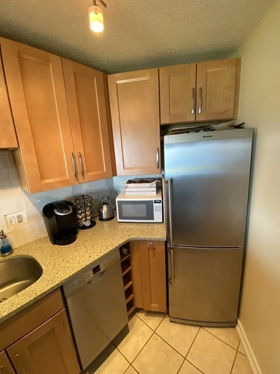 1 bed, 1 bath apartment for rent at 133 Commander Shea Blvd Unit 711, North Quincy — photo 6 of 21