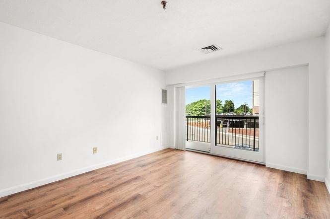 1 bed, 1 bath apartment for rent at 133 Commander Shea Boulevard Unit 217, Quincy — photo 6 of 22