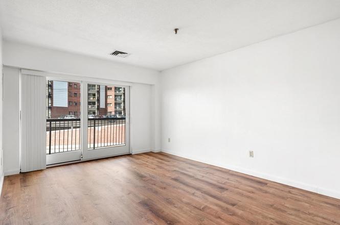 1 bed, 1 bath apartment for rent at 133 Commander Shea Boulevard Unit 217, Quincy — photo 5 of 22