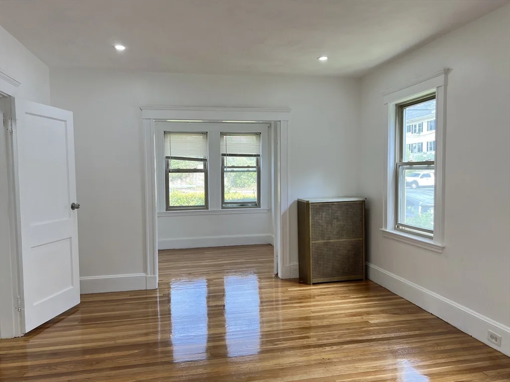 1 bed, 1 bath apartment for rent at 133 Commander Shea Boulevard Unit 410, Quincy — photo 11 of 16