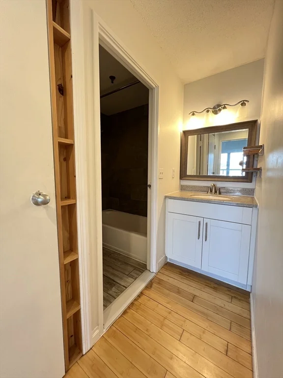 1 bed, 1 bath apartment for rent at 133 Commander Shea Boulevard Unit 410, Quincy — photo 10 of 16